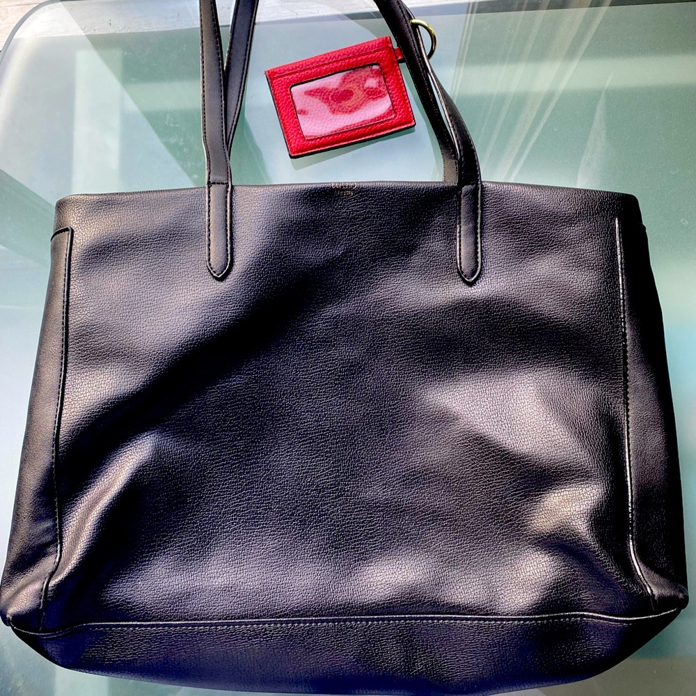 Tutilo New York pvc purse (faux leather). Underarm, laptop insert, red interior.